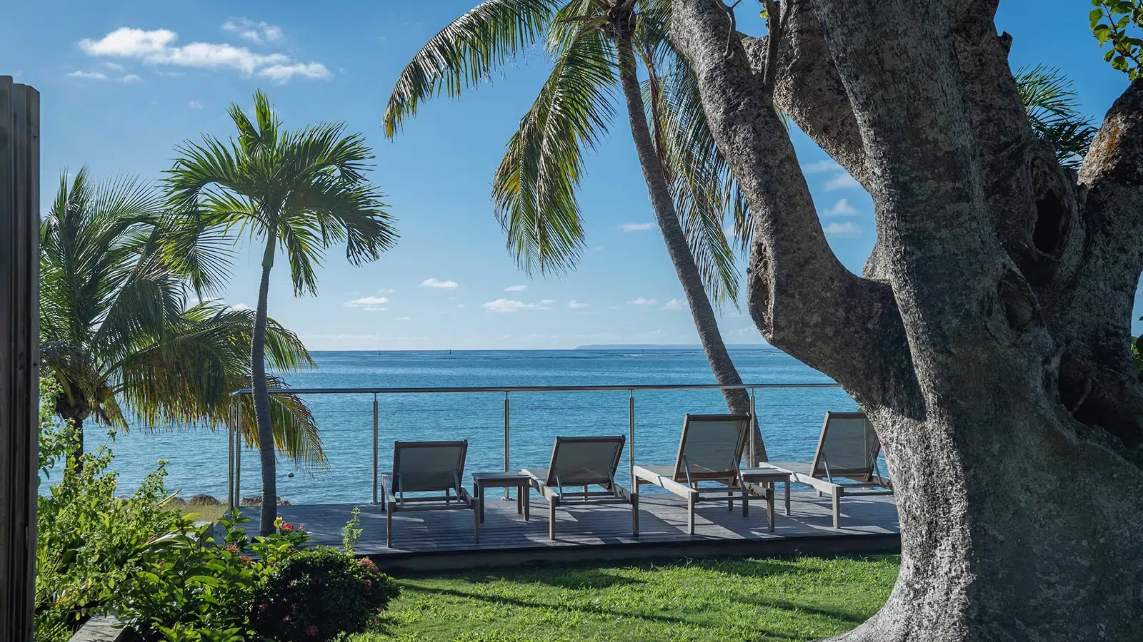 etoile du lagon les alentours one